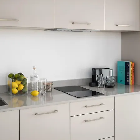 Aparthotel Micklegate By Supercity 4*